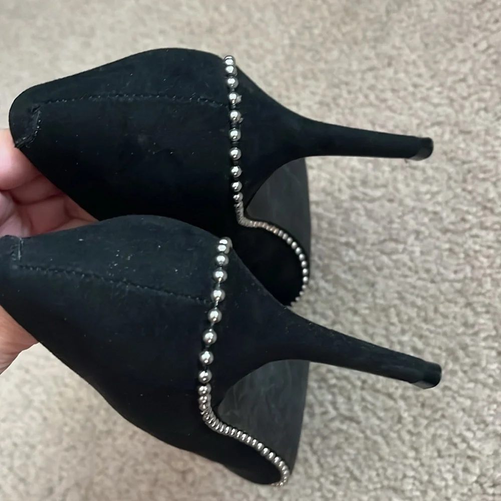 “Steve Madden: Pointed Toe Pumps size 6”